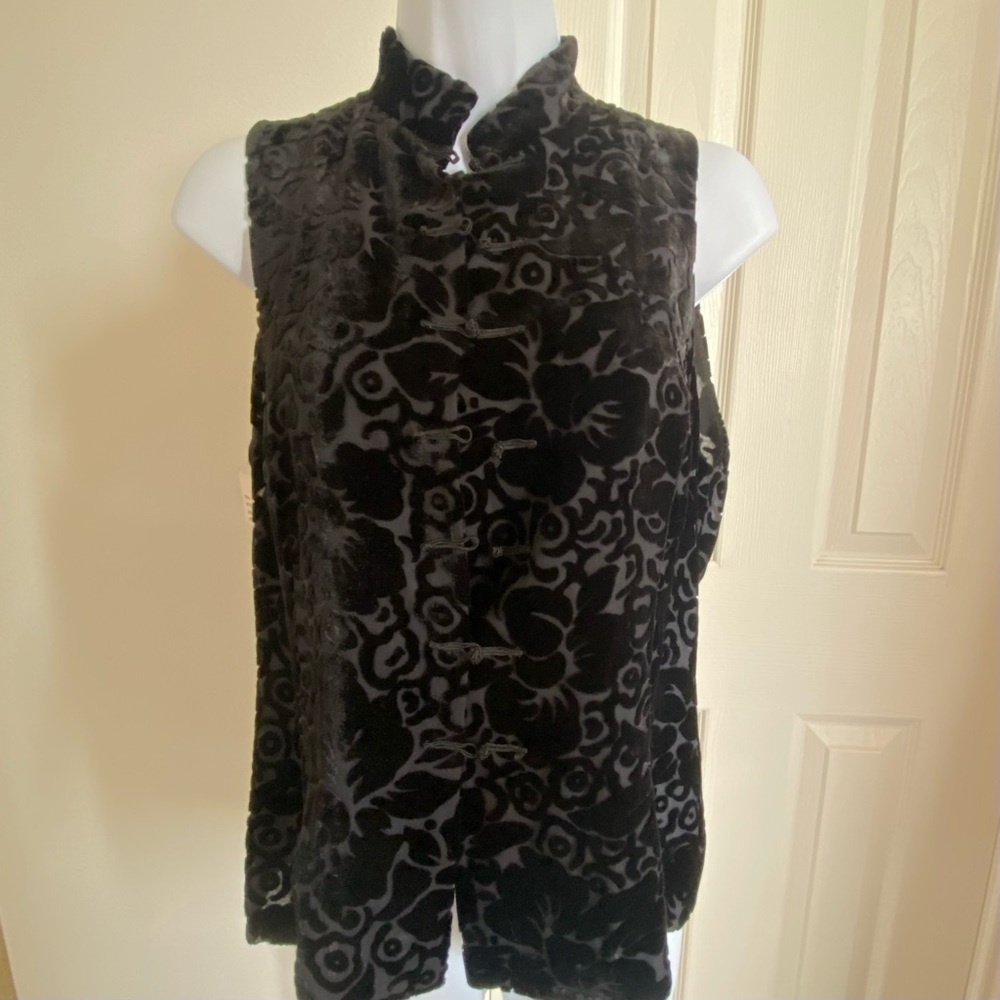 DKNY Donna Karan New York Velvet Top; Black Size 6 VINTAGE